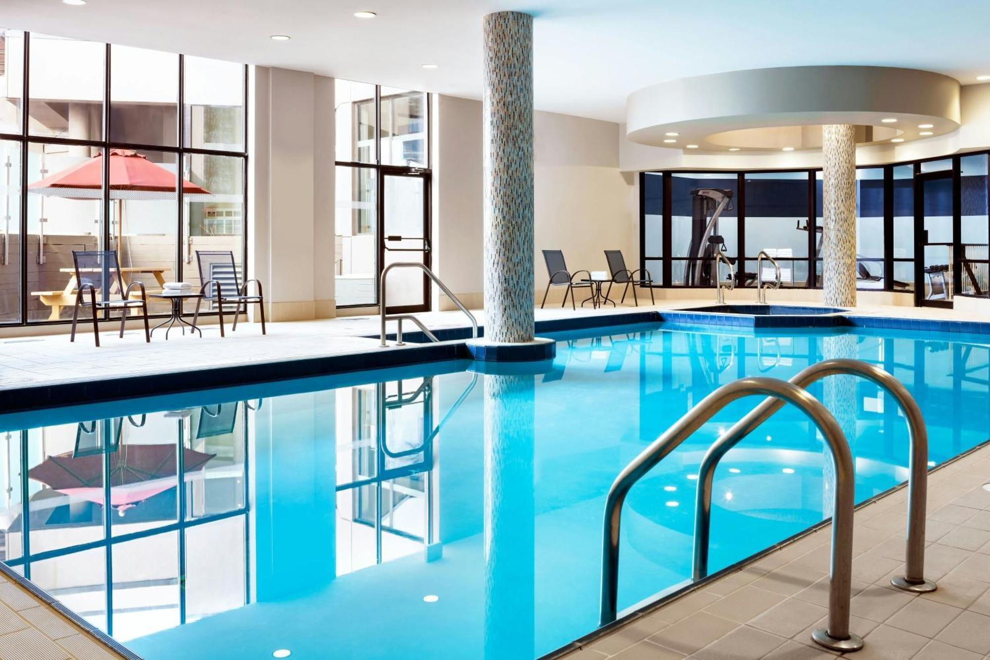 Four Points By Sheraton Meadowvale 3*