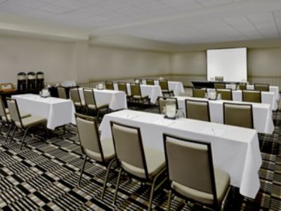 Four Points By Sheraton Meadowvale Hotel