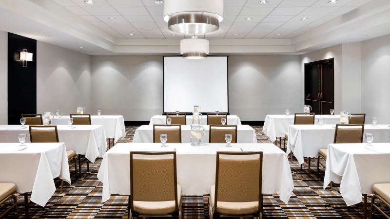Four Points By Sheraton Meadowvale Hotel Mississauga